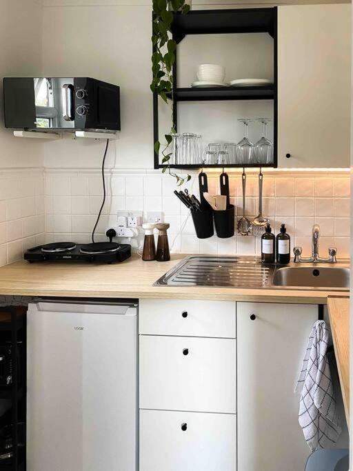 Cozy Studio Near Train Station Cambridge-i reptér Kültér fotó
